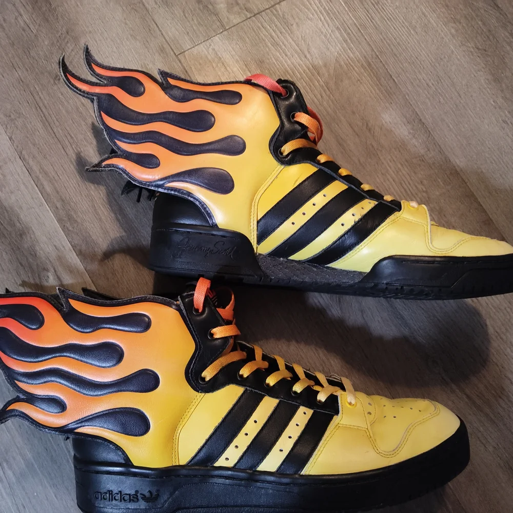 Adidas Men's Yellow and Black Flame Sneakers - Picture 4 of 9